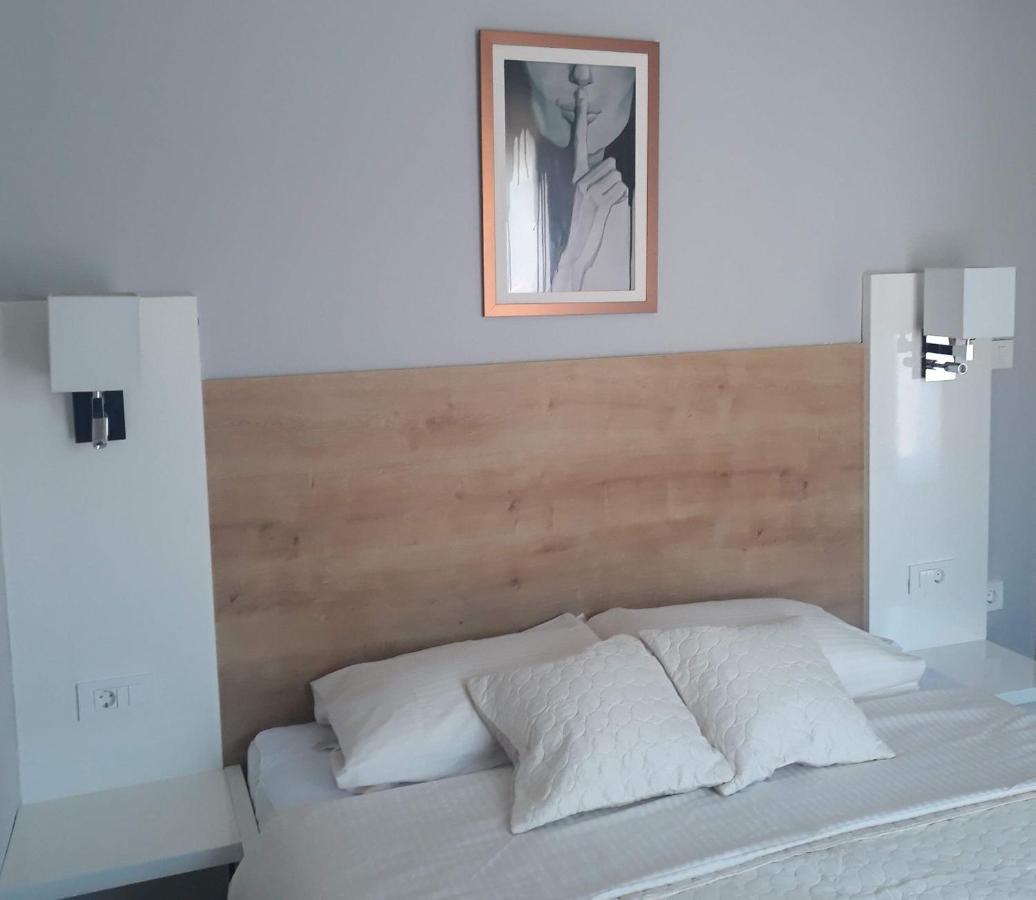 Apartments Orsula Near Old Town Sibenik Ruang foto