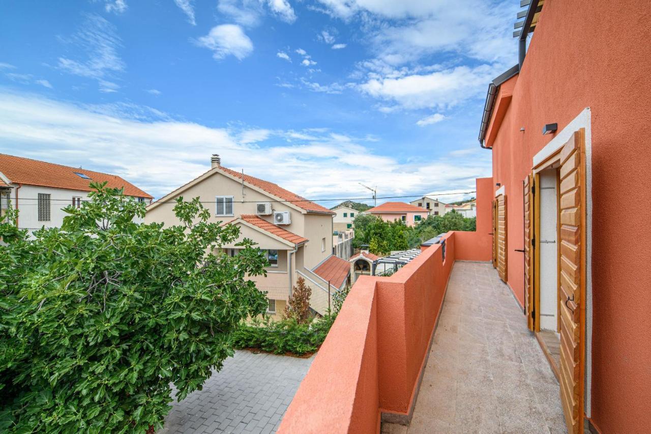 Apartments Orsula Near Old Town Sibenik Bagian luar foto