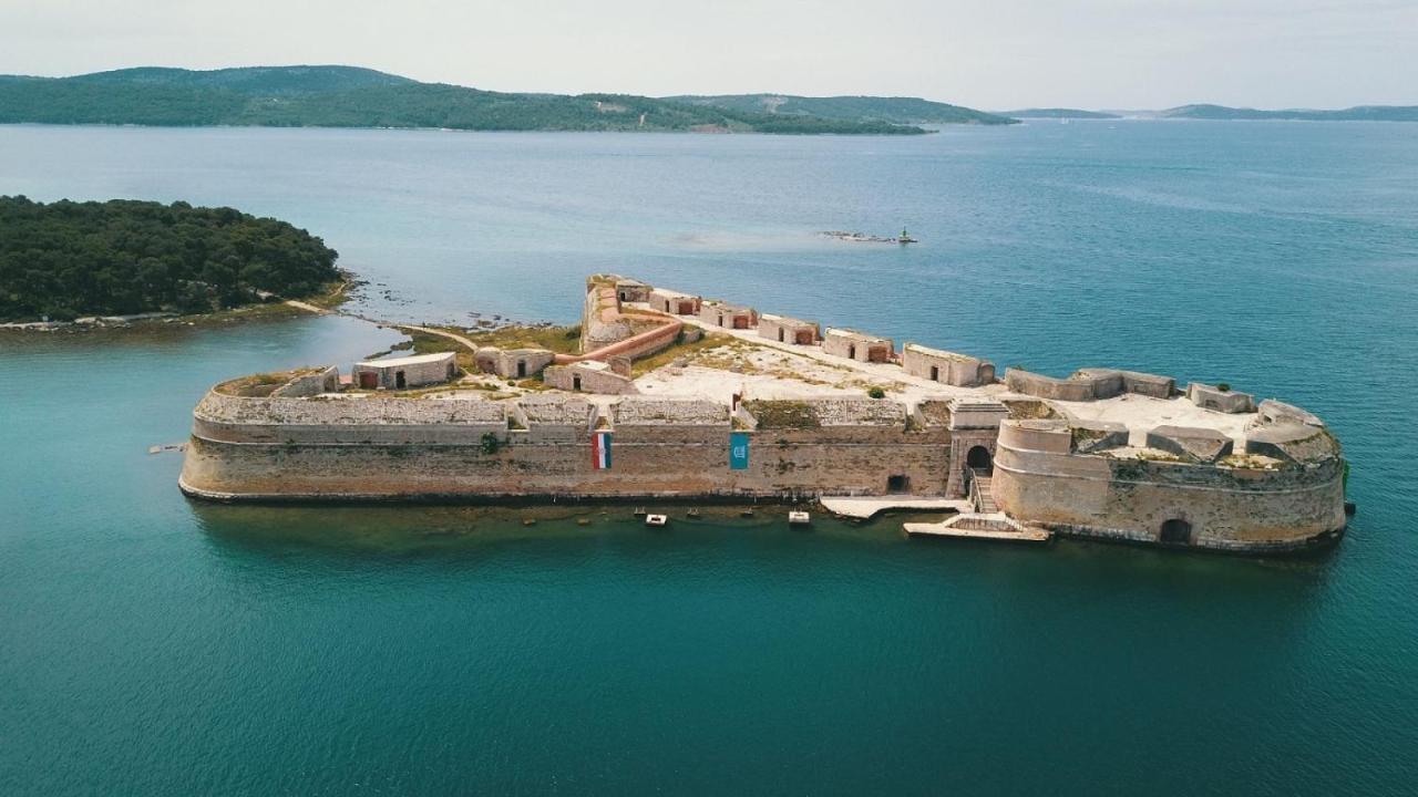 Apartments Orsula Near Old Town Sibenik Bagian luar foto